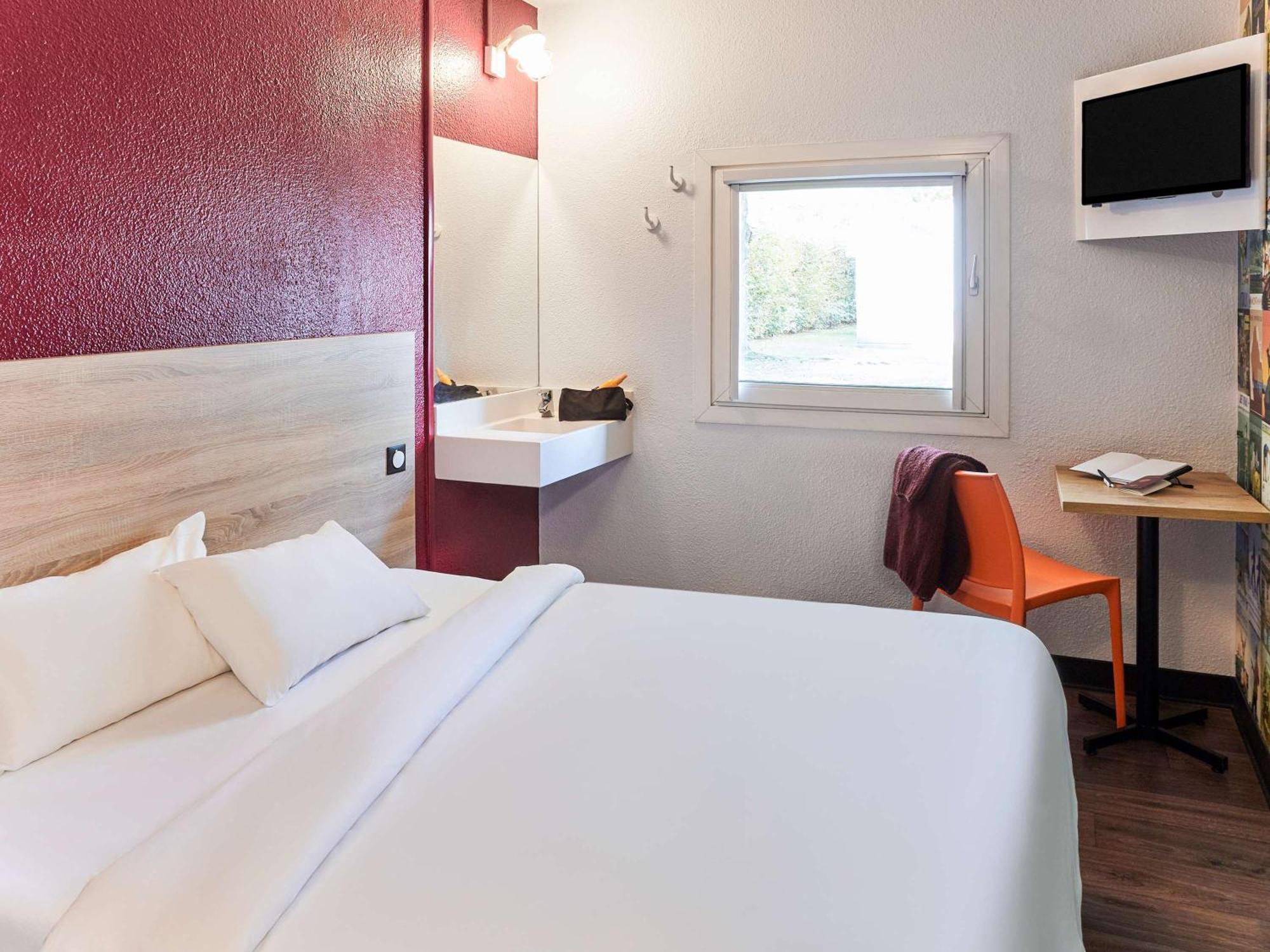 Hotelf1 Clermont Ferrand Est Экстерьер фото